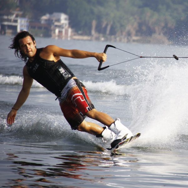 location_wakeboard_lorient_bretagne-compressor